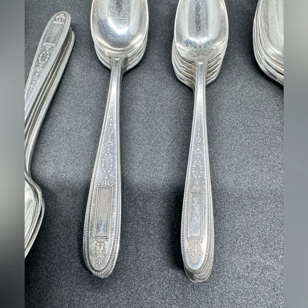 Antique 1920s Community “Grosvenor” Silverplate Spoons by Oneida